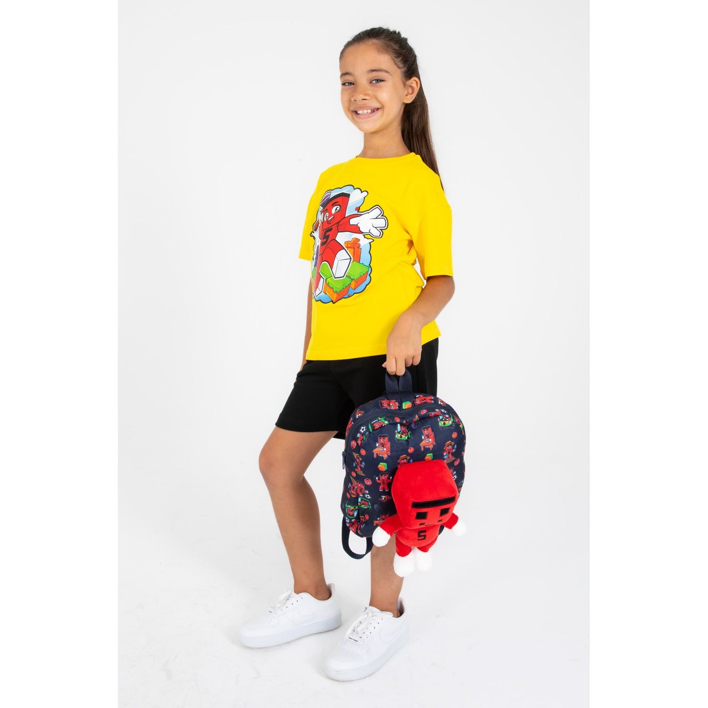 Samet Parlak Figürlü Peluş Çanta